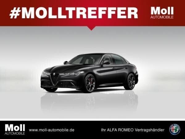 Schwarz (nero vulcano) Neu 2025 Alfa Romeo Giulia Premium Limousine | 49.900 € (Superpreis) - Bild 1/4