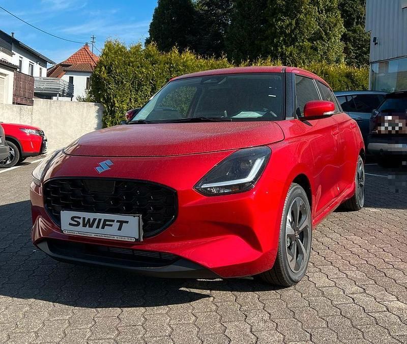 Rot Neu 2025 Suzuki Swift Comfort+ Limousine | 19.500 € - Bild 1/4