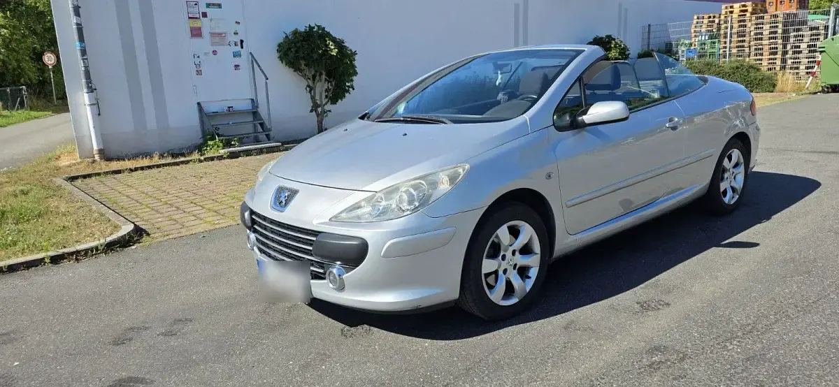 Gebraucht Peugeot 307 CC 109 PS (80 kW) 2006 Silber Cabrio