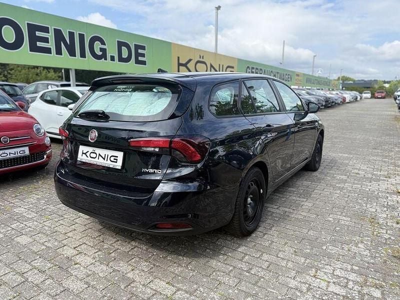 Gebraucht Fiat Tipo Red 131 PS (96 kW) 2023 Schwarz Limousine
