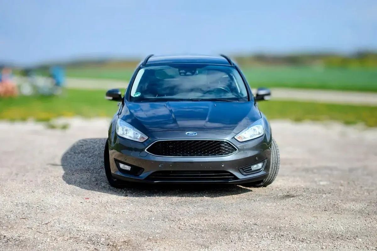 Gebraucht Ford Focus Trend 120 PS (88 kW) 2018 Grau Kombi
