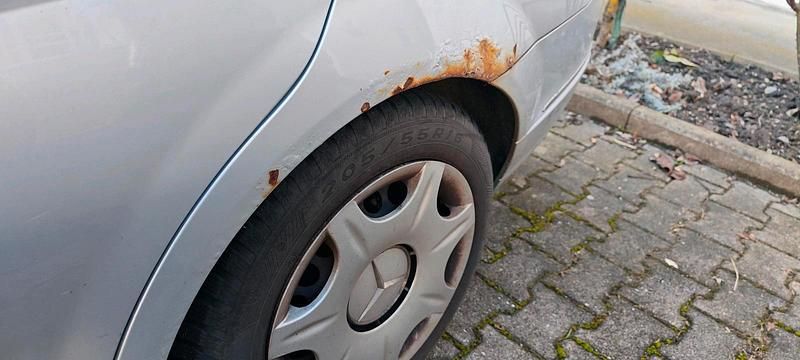 Gebraucht Mercedes 220 177 PS (130 kW) 2008 Silber Limousine