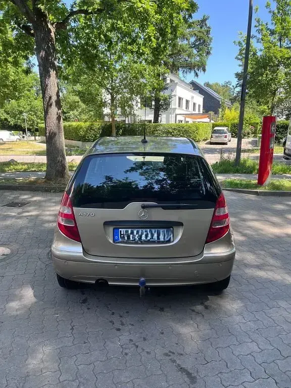 Gebraucht Mercedes A170 Classic 116 PS (85 kW) 2005 Beige Limousine