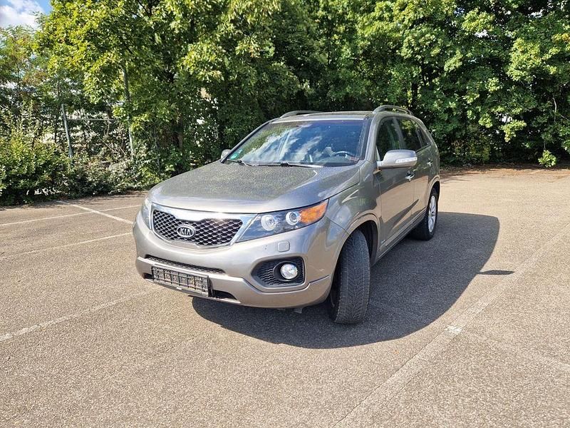 Beige Gebraucht 2013 Kia Sorento Spirit SUV | 10.850 € (Teuer) - Bild 1/4