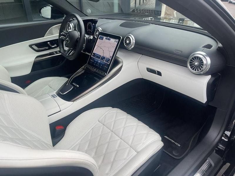 Gebraucht Mercedes SL63 AMG AMG 585 PS (430 kW) 2023 Schwarz Cabrio