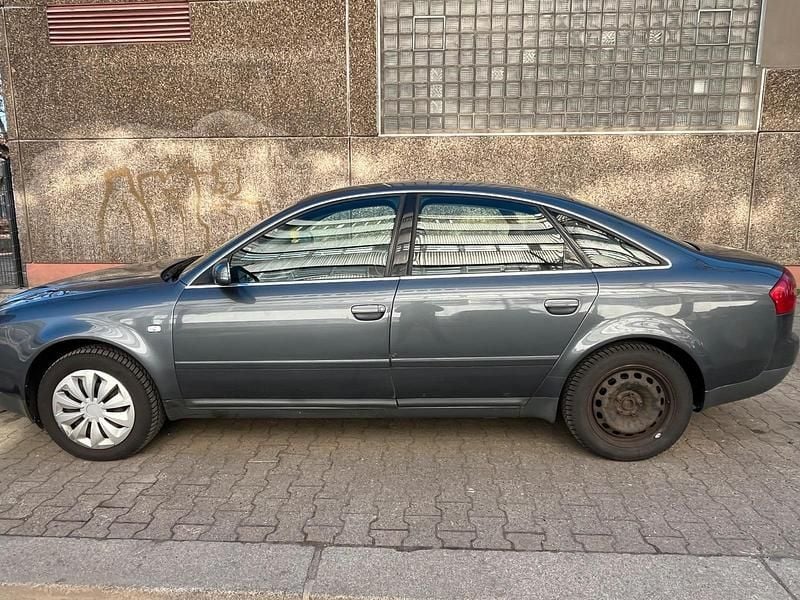 Gebraucht Audi A6 131 PS (96 kW) 2002 Grau Limousine