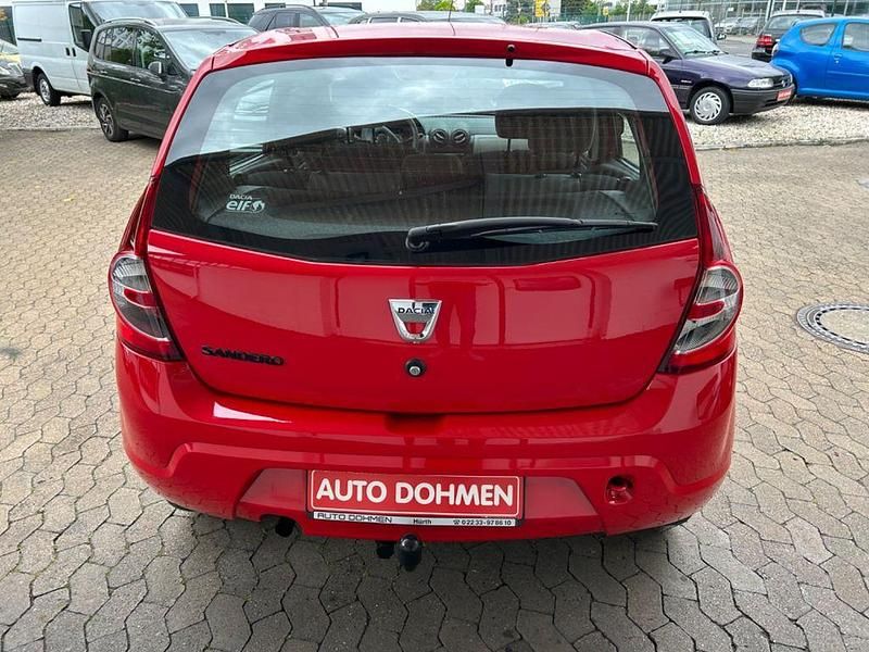 Gebraucht Dacia Sandero 75 PS (55 kW) 2012 Rot Kleinwagen