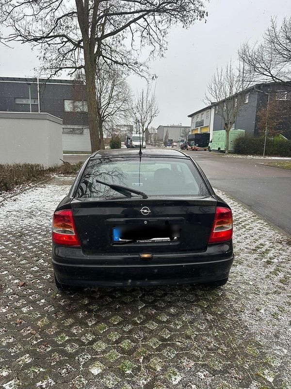 Gebraucht Opel Astra 101 PS (74 kW) 2002 Schwarz Coupé