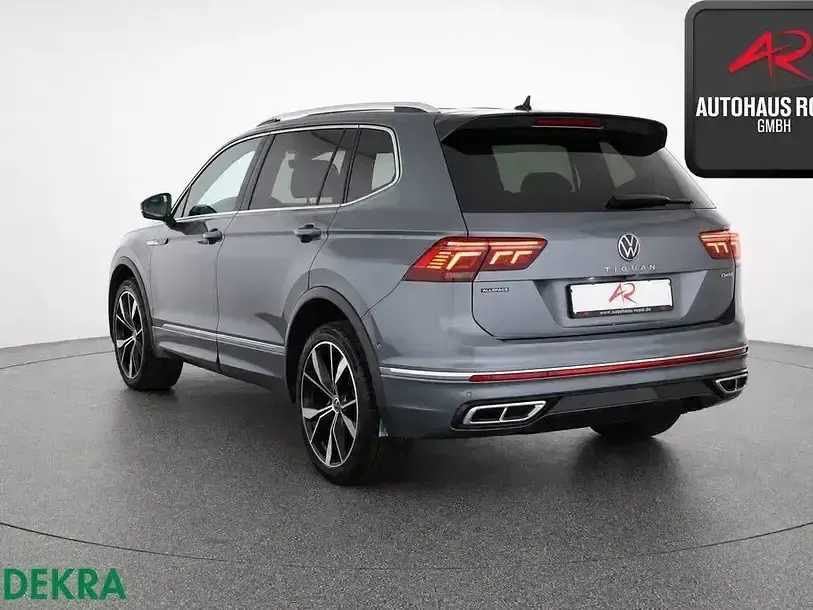 Gebraucht VW Tiguan Allspace R-line 200 PS (147 kW) 2023 Grau SUV
