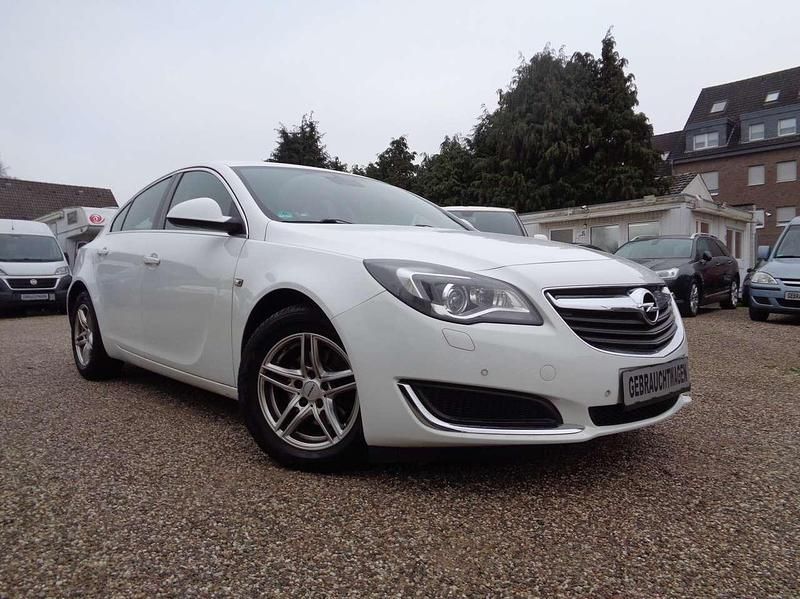 Schneeweiss/summitwhite/arctic Gebraucht 2015 Opel Insignia Innovation Limousine | 6.800 € (Fairer Preis) - Bild 1/4