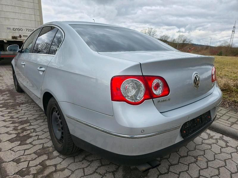 Gebraucht VW Passat 150 PS (110 kW) 2005 Silber Limousine