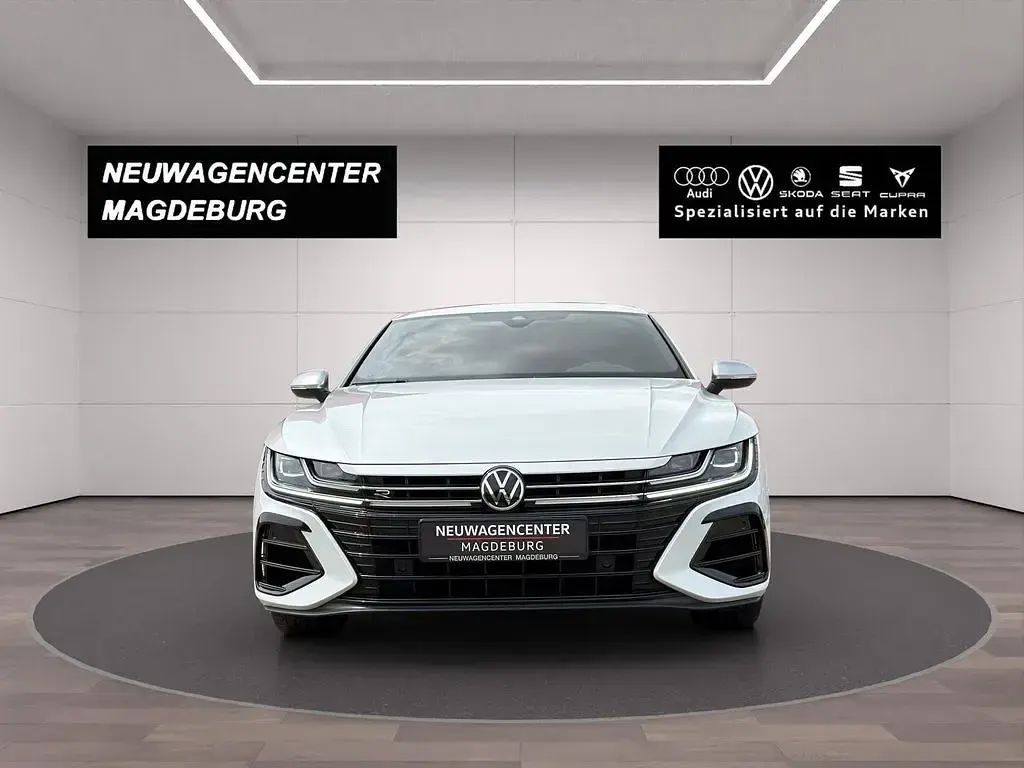 Gebraucht VW Arteon R 320 PS (235 kW) 2023 Oryxweiß perlmutteffekt Kombi