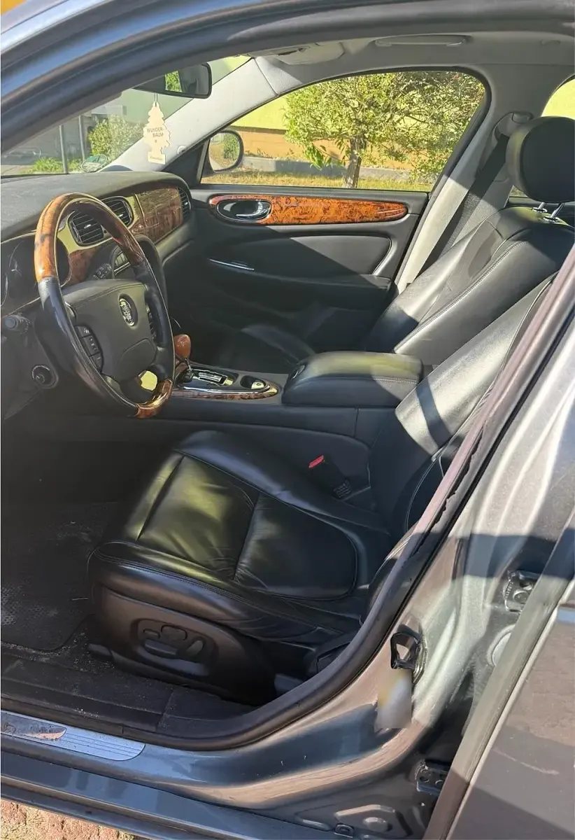 Gebraucht Jaguar XJ6 Executive 207 PS (152 kW) 2006 Silber Limousine