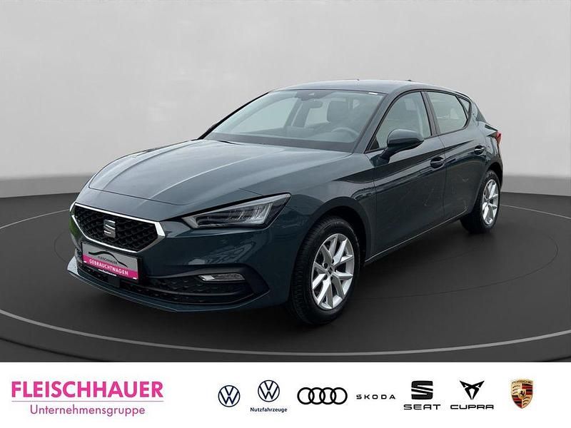 Blau Gebraucht 2024 Seat Leon Style Limousine | 23.990 € (Fairer Preis) - Bild 1/4