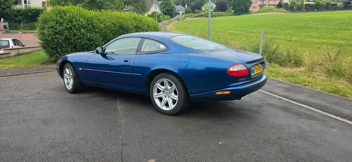 Gebraucht Jaguar XK8 285 PS (209 kW) 1999 Blau Coupé