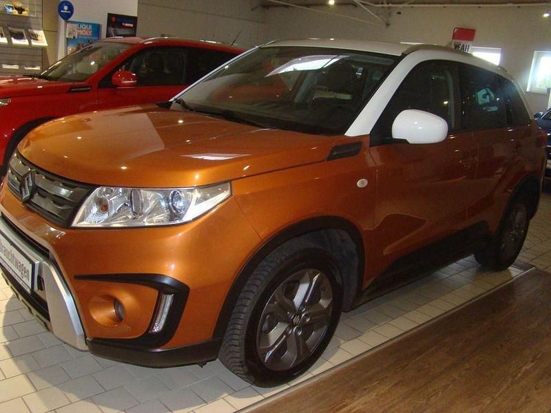 Orange Gebraucht 2016 Suzuki Vitara Comfort SUV | 13.999 € (Fairer Preis) - Bild 1/4