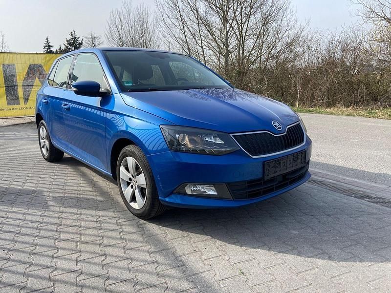 Gebraucht Skoda Fabia Style 75 PS (55 kW) 2016 Blau Kleinwagen