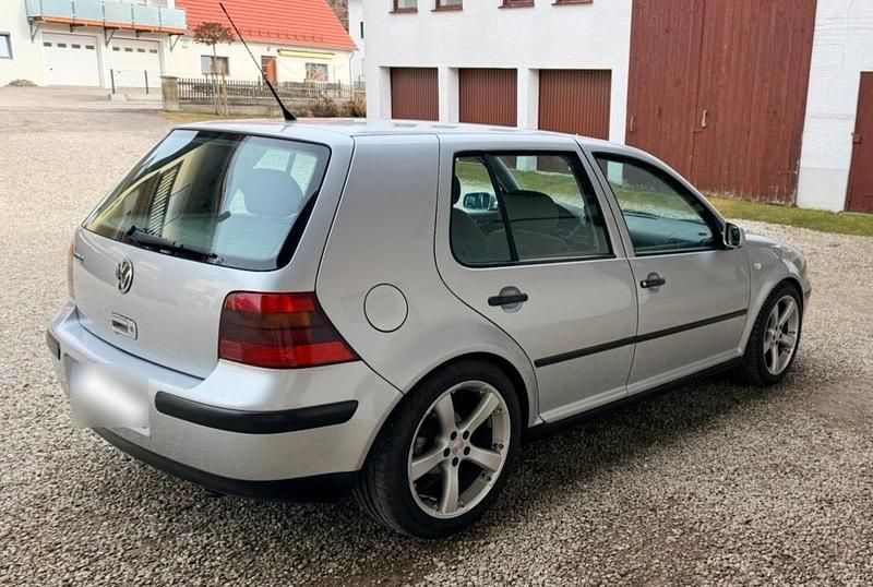 Gebraucht VW Golf IV 75 PS (55 kW) 2000 Silber Kleinwagen