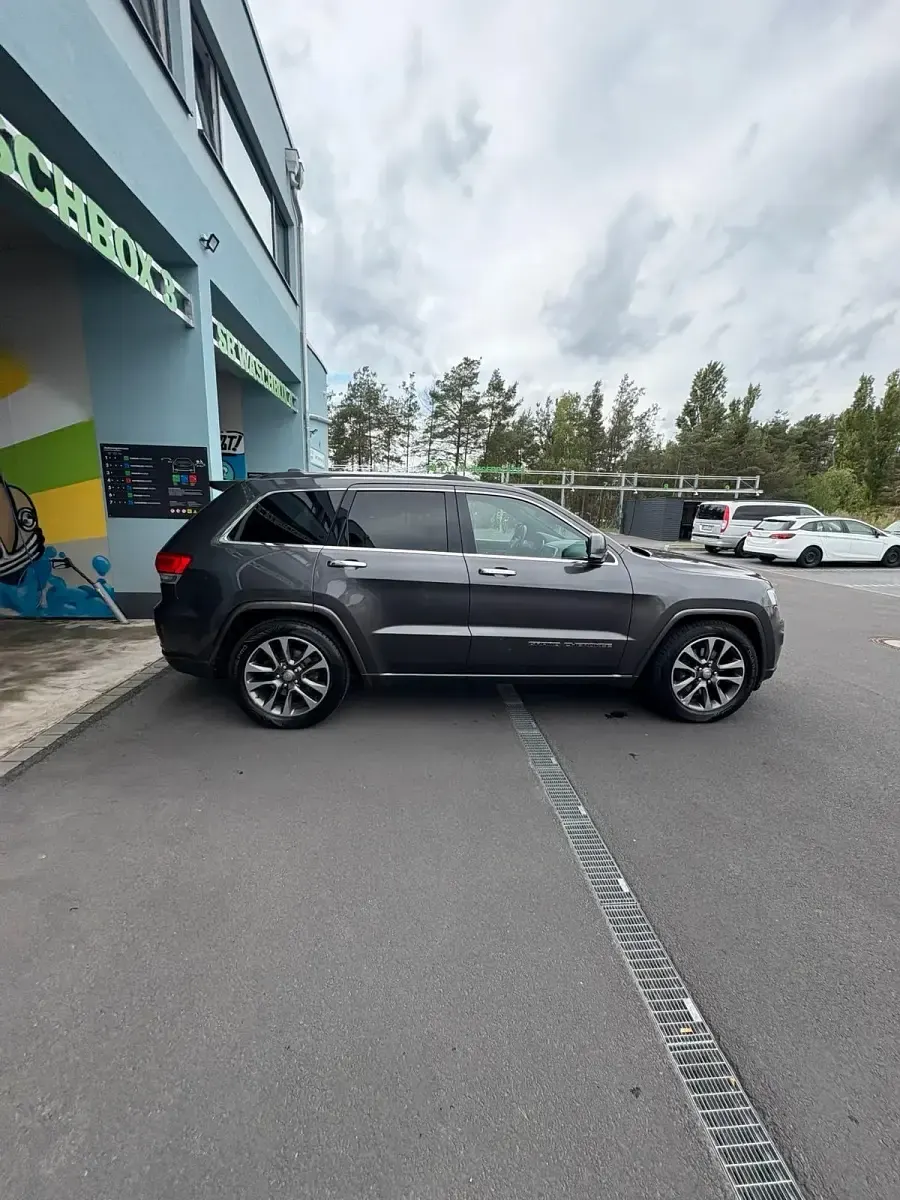 Gebraucht Jeep Grand Cherokee 250 PS (183 kW) 2017 Grau SUV
