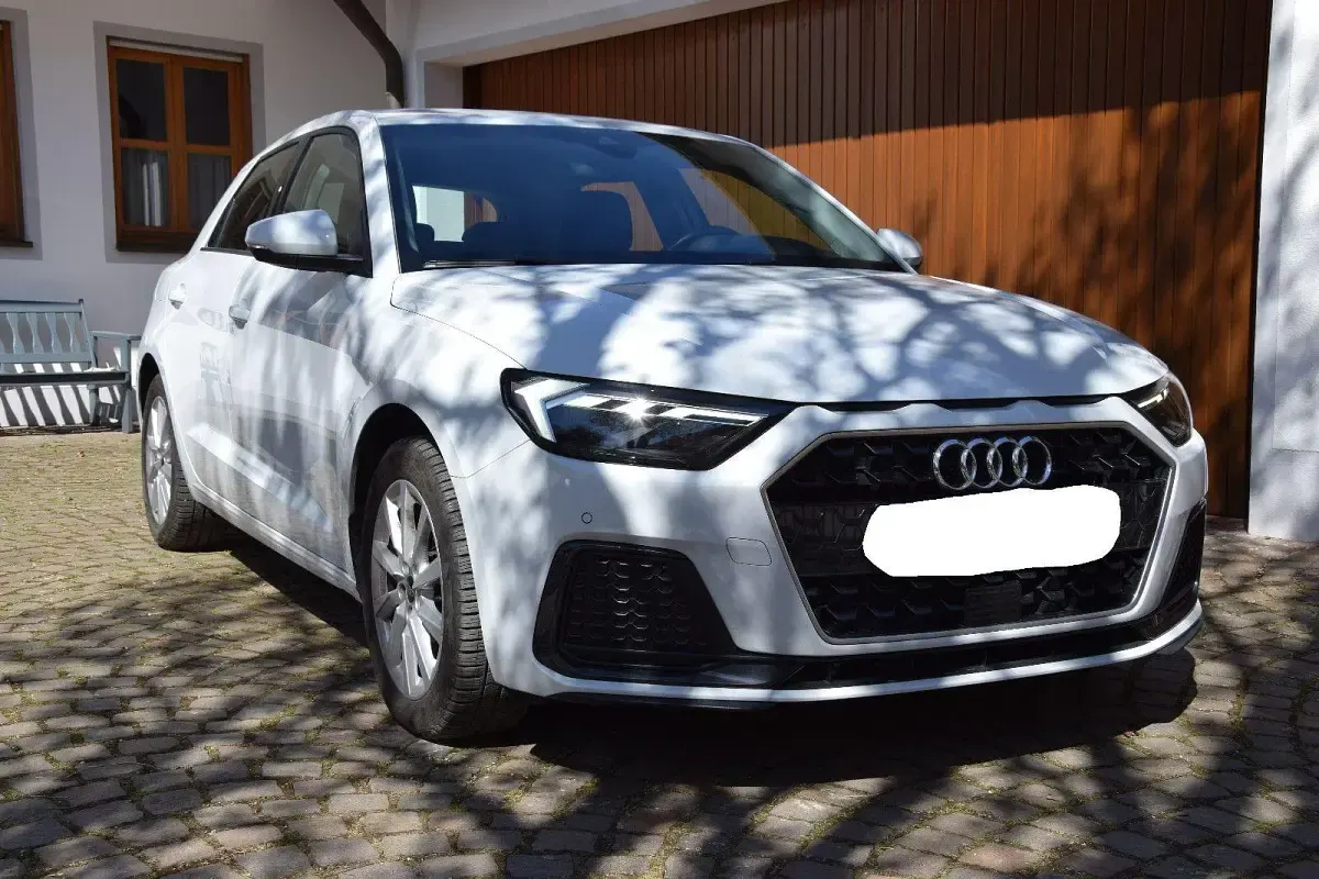 Gebraucht Audi A1 Sportback Advanced 110 PS (80 kW) 2023 Weiß Kleinwagen