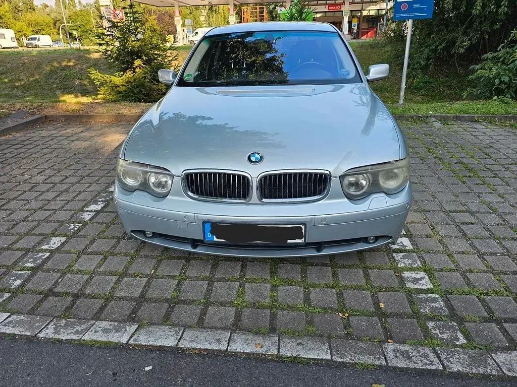 Gebraucht BMW 735 272 PS (200 kW) 2002 Silber Limousine