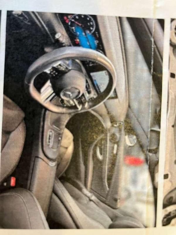 Schwarz Gebraucht 2023 Mercedes E200 AMG line Kombi | 42.500 € (Fairer Preis) - Bild 1/4