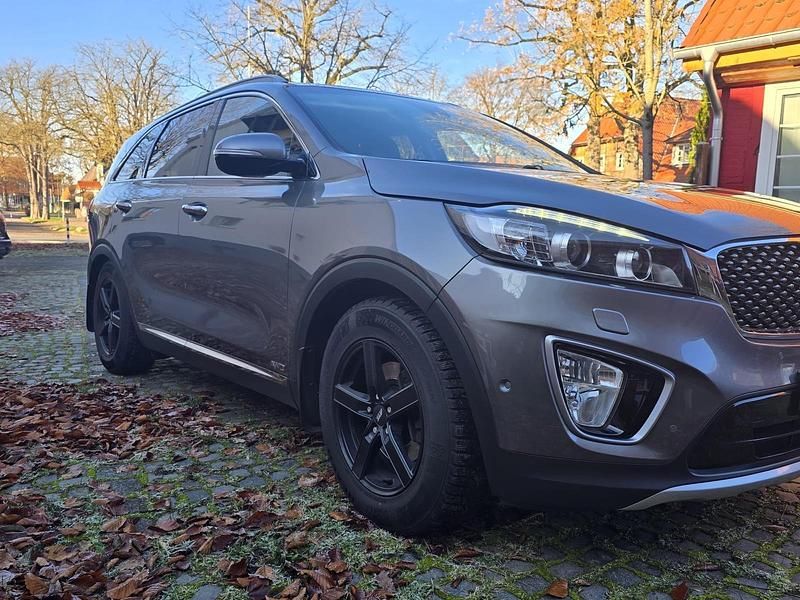 Gebraucht Kia Sorento 200 PS (147 kW) 2016 Grau SUV