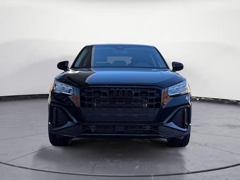 Neu Audi Q2 S-Line 116 PS (85 kW) 2025 Schwarz SUV