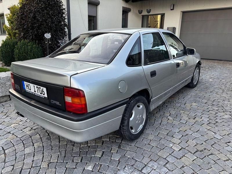 Gebraucht Opel Vectra 150 PS (110 kW) 1992 Silber Limousine