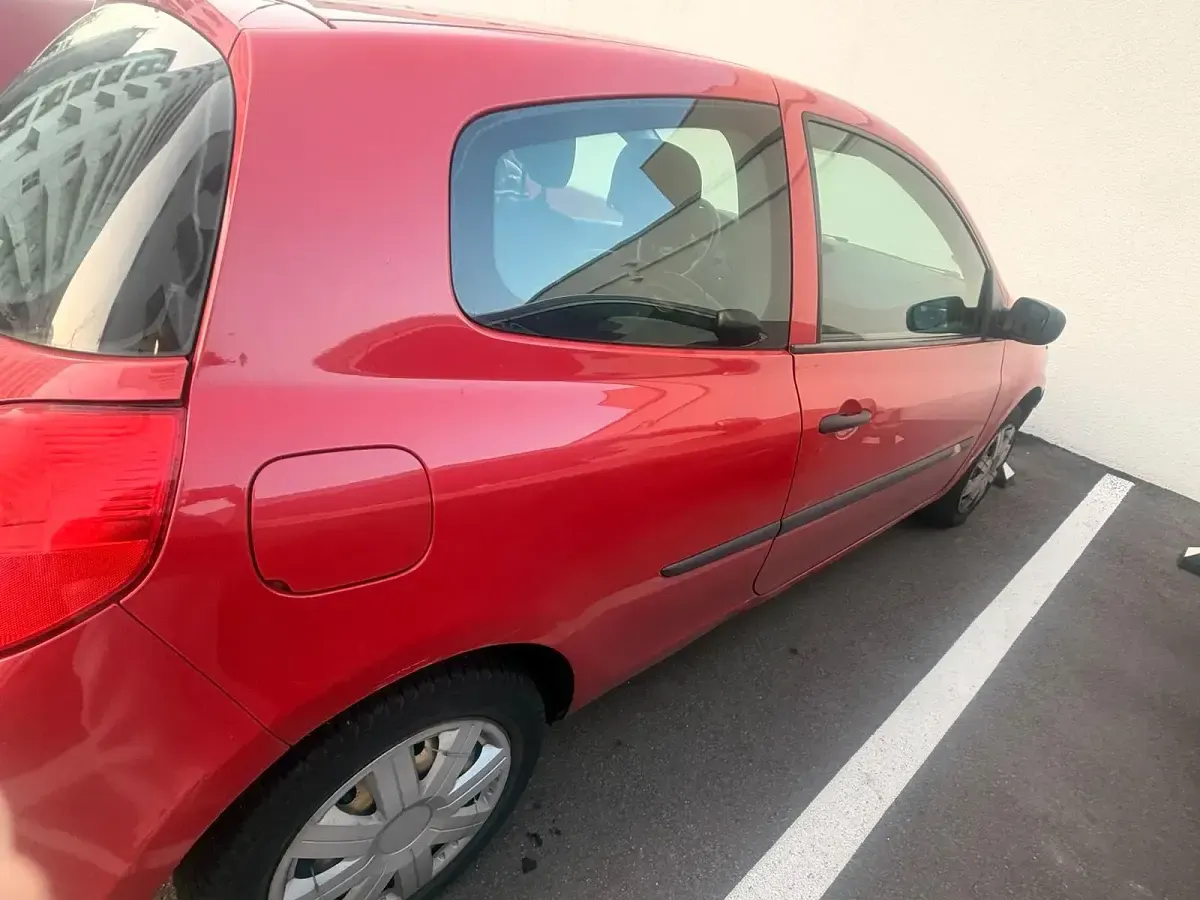 Gebraucht Renault Clio II 2008 Rot Coupé