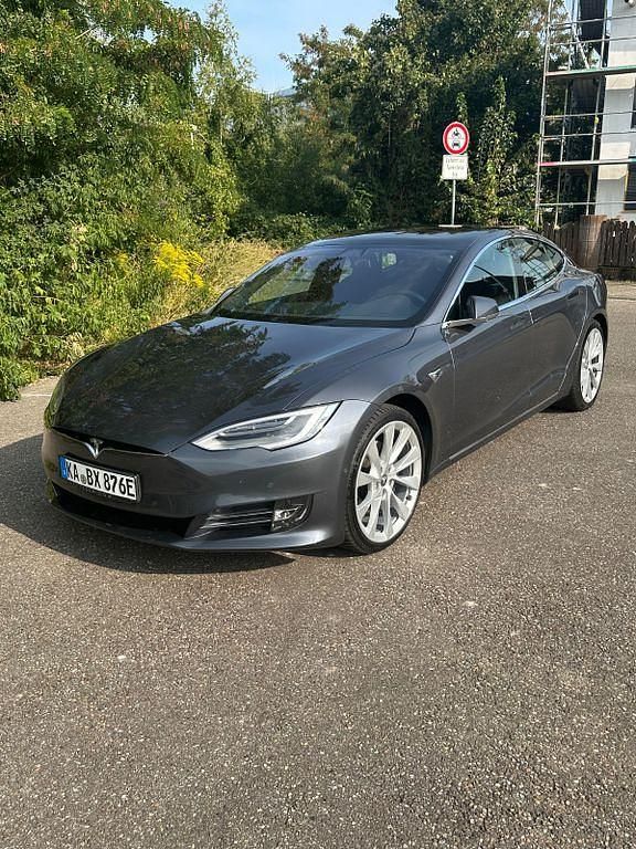 Grau Gebraucht 2019 Tesla Model S Limousine | 39.999 € (Fairer Preis) - Bild 1/4