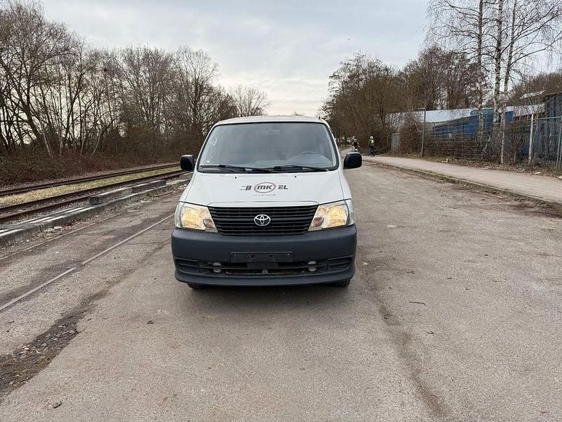 Gebraucht Toyota HiAce 95 PS (69 kW) 2008 Weiß Limousine