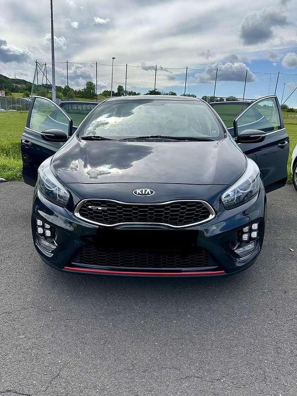 Gebraucht 2018 Kia Ceed GT Limousine | 10.000 € - Bild 1/4