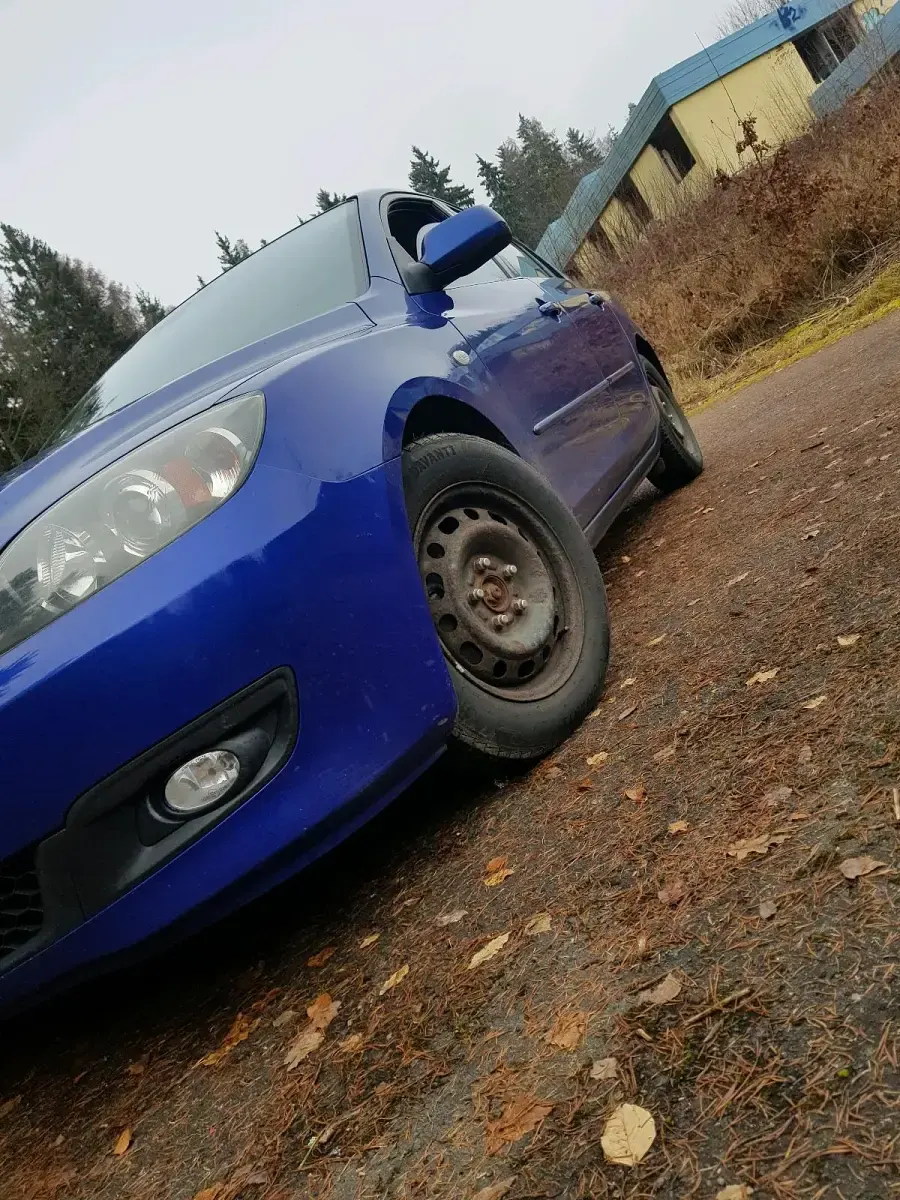 Gebraucht Mazda 3 Inclusive 109 PS (80 kW) 2007 Blau Kleinwagen