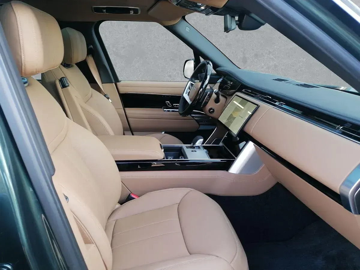 Neu Land Rover Range Rover Autobiography 551 PS (405 kW) 2025 Belgravia green SUV