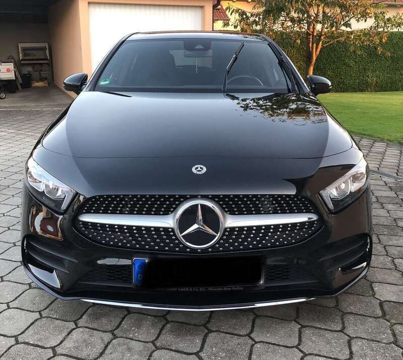 Schwarz Gebraucht 2019 Mercedes A220 Kleinwagen | 23.990 € (Fairer Preis) - Bild 1/4
