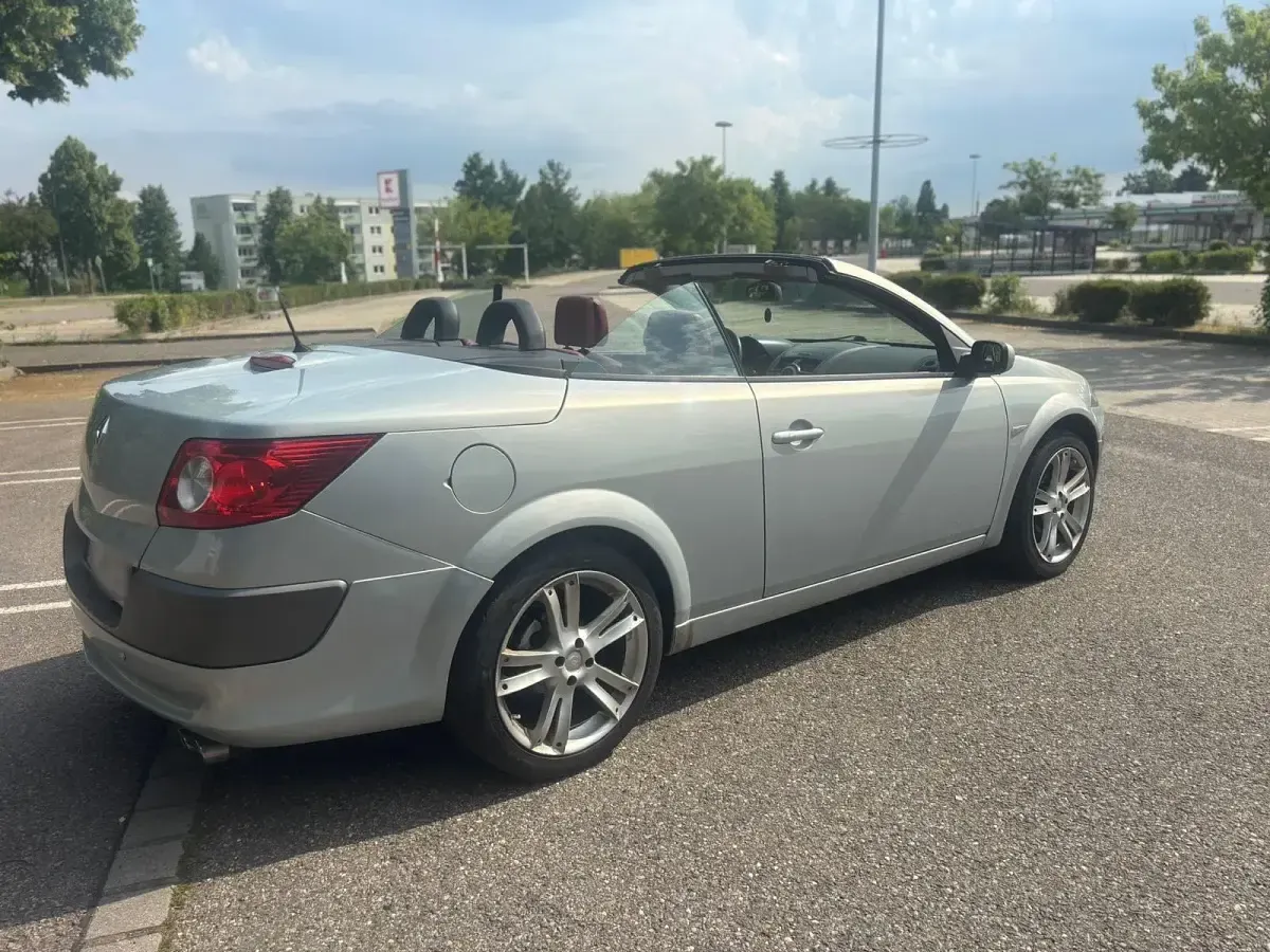 Gebraucht Renault Mégane Cabriolet 150 PS (110 kW) 2004 Grau Cabrio