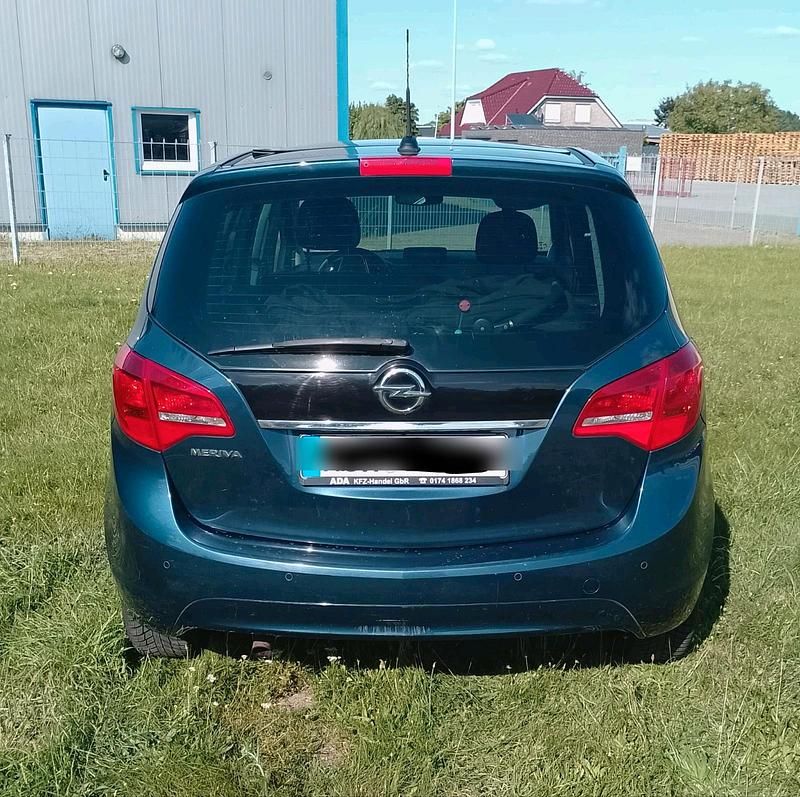 Blau Gebraucht 2012 Opel Meriva Van / Kleinbus | 4.899 € (Etwas zu teuer) - Bild 1/4