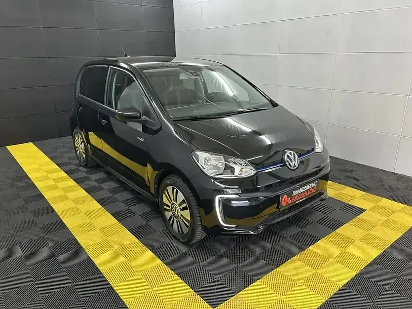 Gebraucht VW e-up! 61 kW (83 PS) 2018 Schwarz Kleinwagen