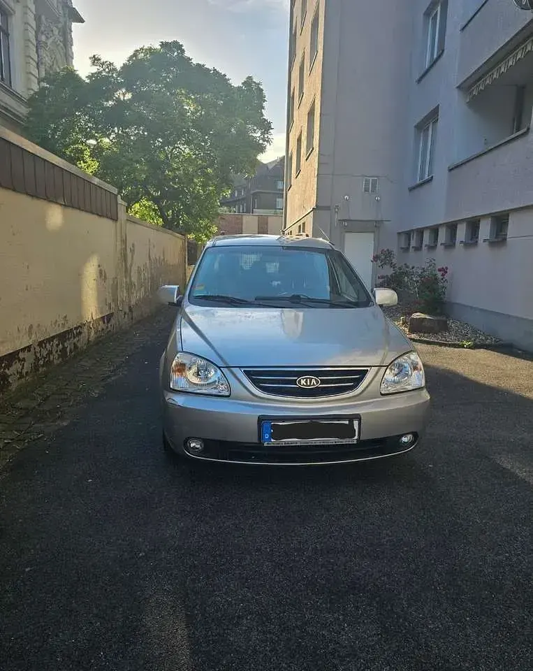 Gebraucht Kia Carens LX 139 PS (102 kW) 2005 Van / Kleinbus
