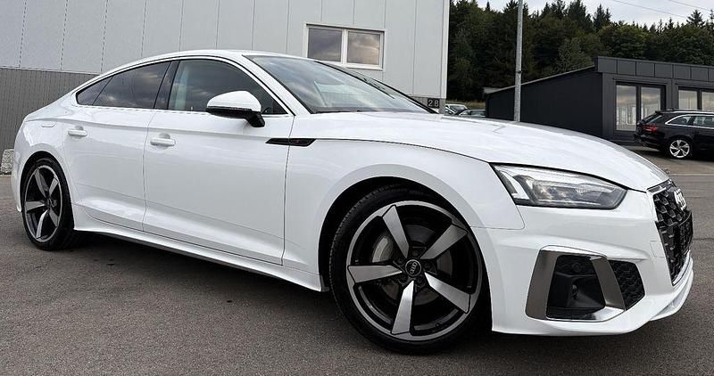 Gebraucht Audi A5 Sport 204 PS (150 kW) 2022 Weiß Coupé