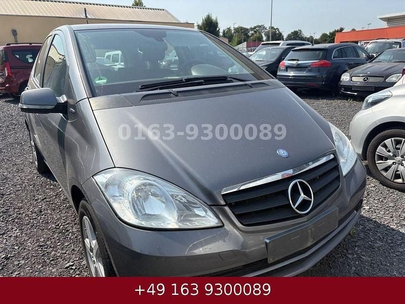 Gebraucht Mercedes A150 Elegance 95 PS (69 kW) 2009 Blau Limousine