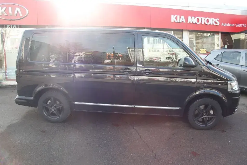 Gebraucht VW Multivan Life 179 PS (131 kW) 2013 Schwarz Van / Kleinbus