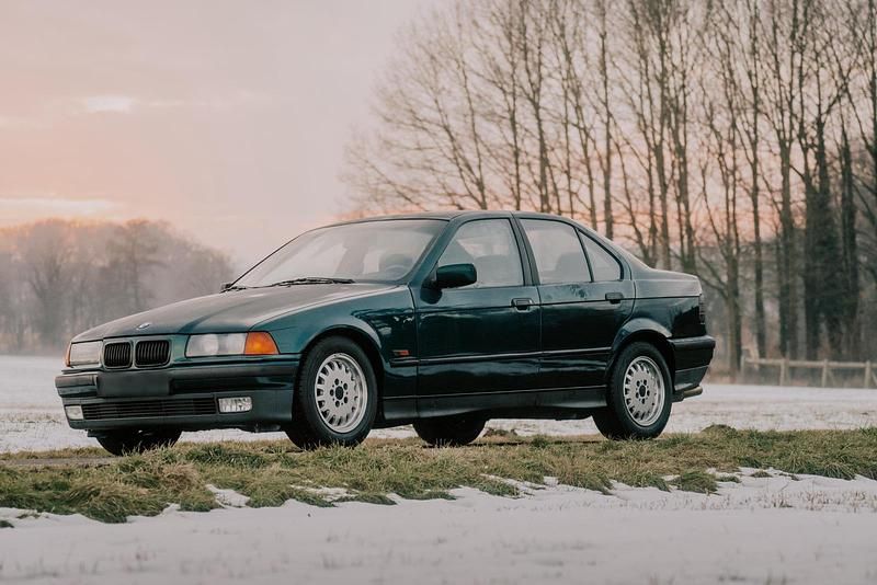 Gebraucht BMW 320 150 PS (110 kW) 1996 Grün Limousine