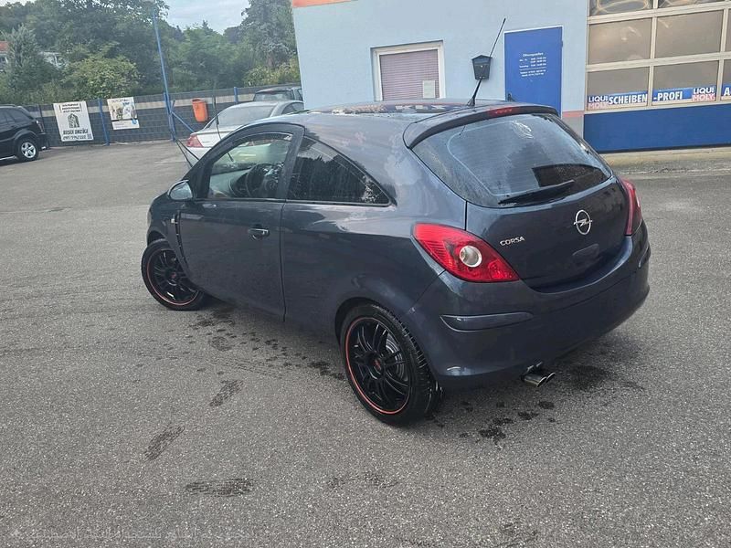 Second-hand Opel Corsa 86 CP (63 kW) 2009 Argintiu Hatchback