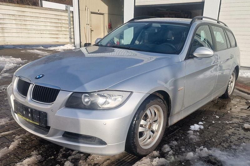 Silber Gebraucht 2006 BMW 318 Kombi | 2.999 € (Guter Preis) - Bild 1/4