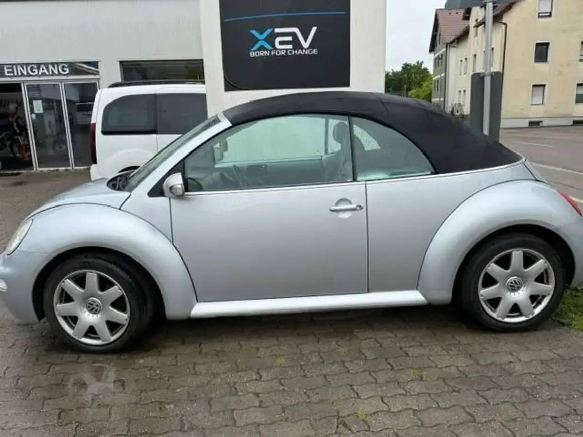 Gebraucht VW New Beetle Highline 116 PS (85 kW) 2003 Reflexsilber metallic Kleinwagen