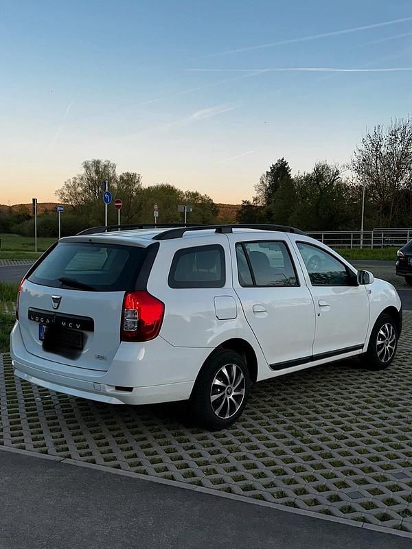 Gebraucht Dacia Logan 75 PS (55 kW) 2015 Weiß Kombi