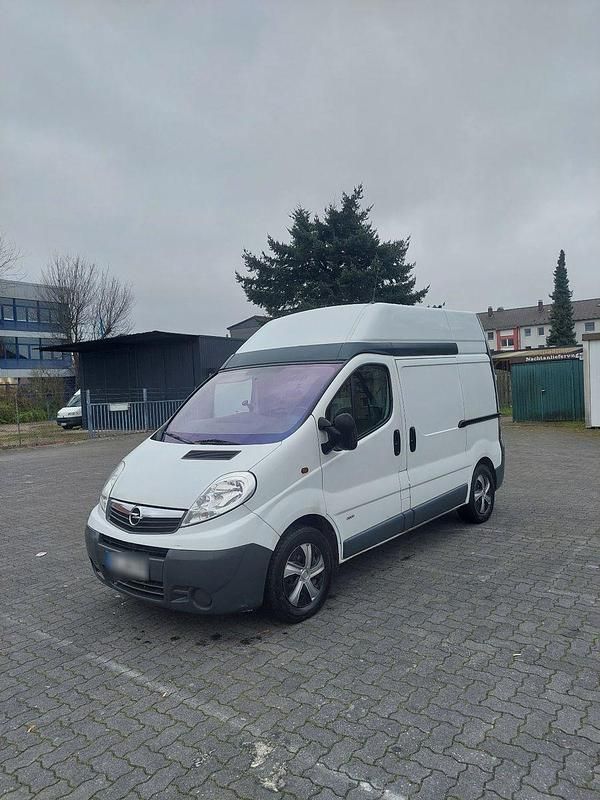 Gebraucht Opel Vivaro 114 PS (83 kW) 2012 Weiß Van / Kleinbus