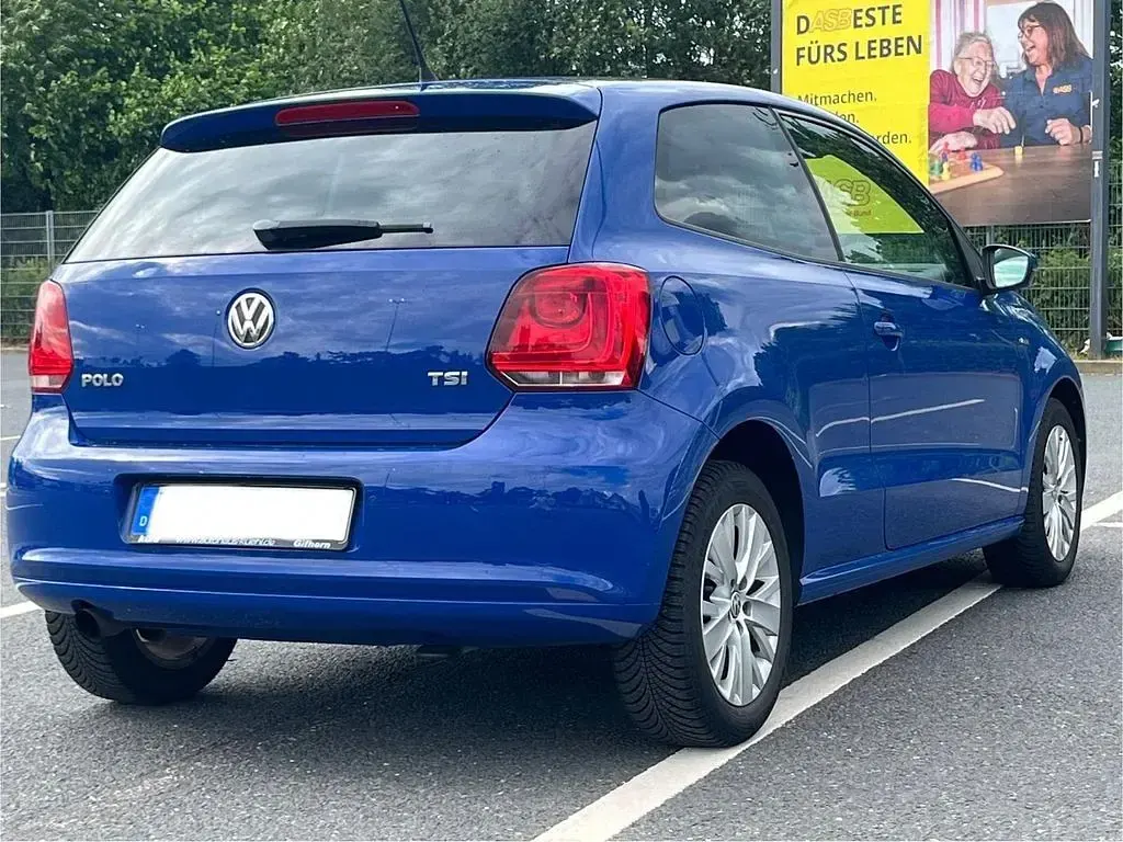 Gebraucht VW Polo Life 90 PS (66 kW) 2013 Blau Kleinwagen